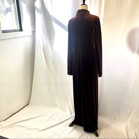 Vintage 1970s Virginia Slims V-Wear velour dress - Picture 2 of 6